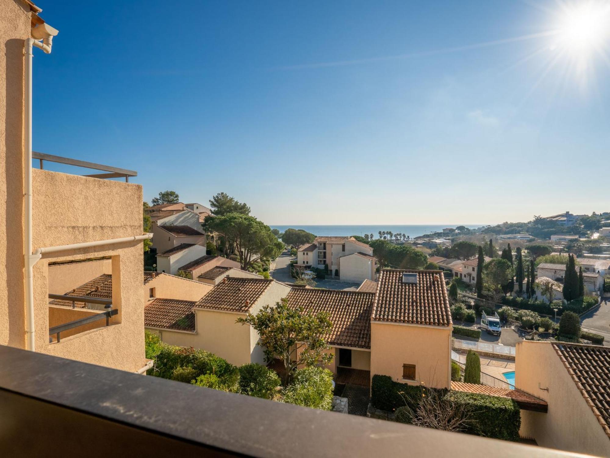 Apartment Le Domaine De La Gaillarde-17 By Interhome Les Issambres Exterior foto
